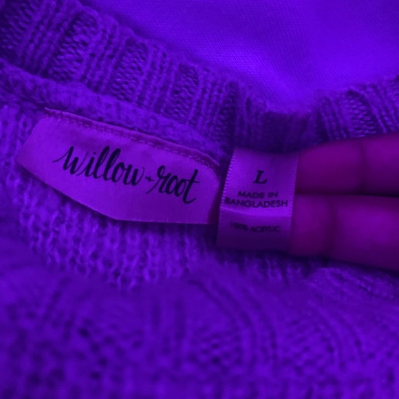 Jacquard Plaid Sweater. Super cozy! - Picture 2 of 3